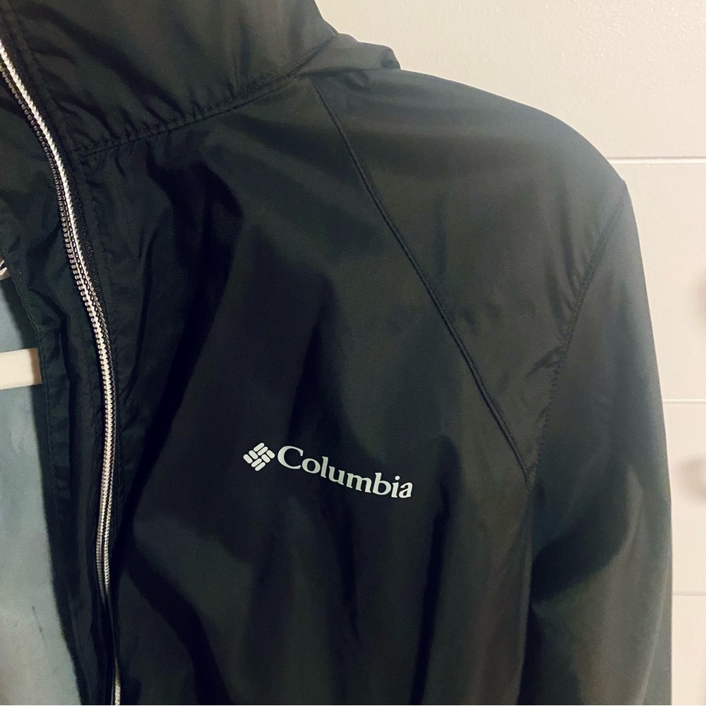 Columbia rain jacket